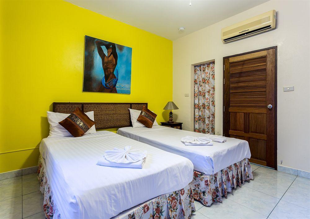 Eriksson Guesthouse Patong Екстер'єр фото